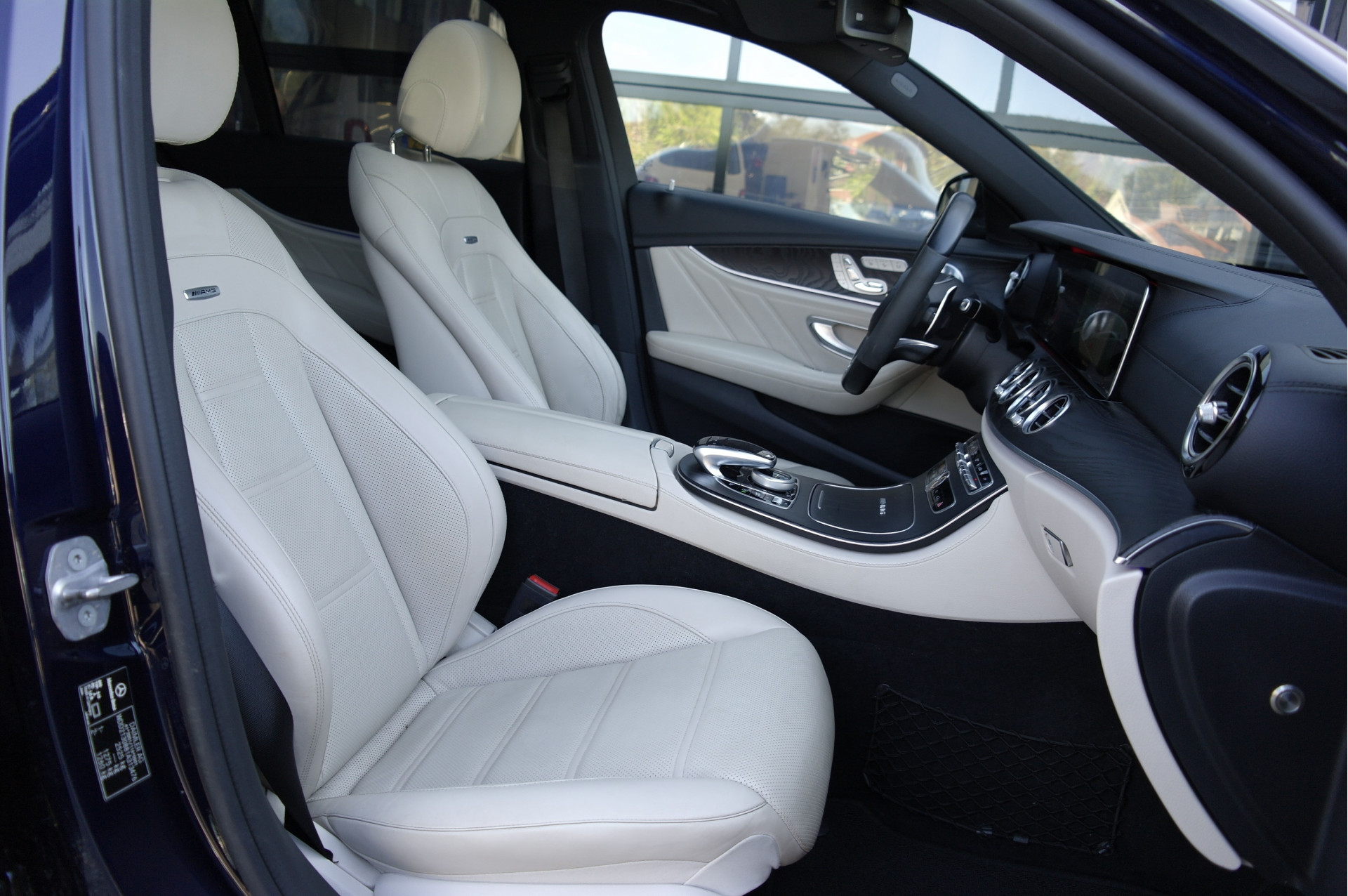 Foto van Mercedes-Benz AMG E 63