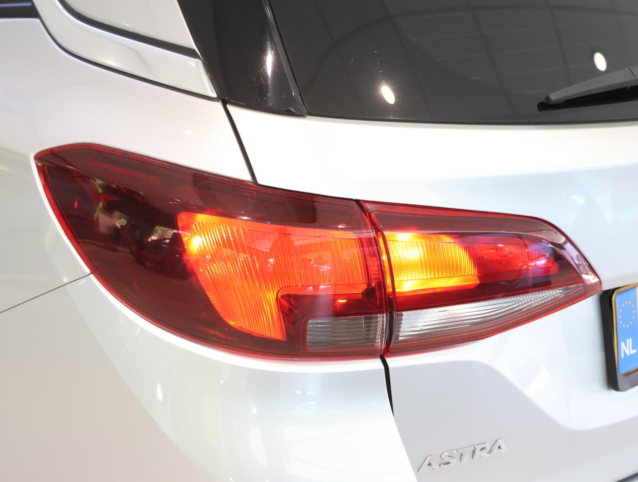 Foto van Opel Astra Sports Tourer