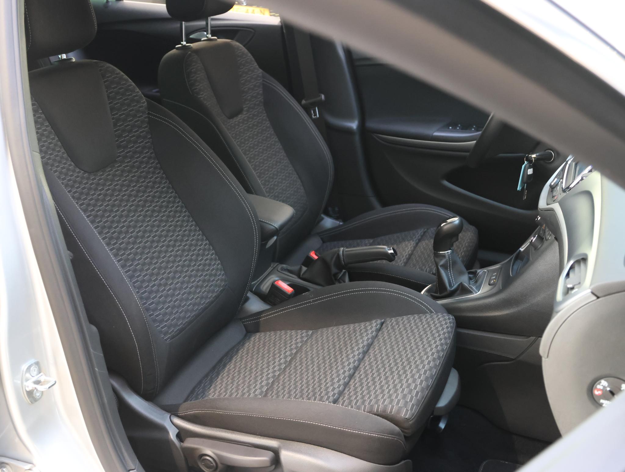 Foto van Opel Astra Sports Tourer
