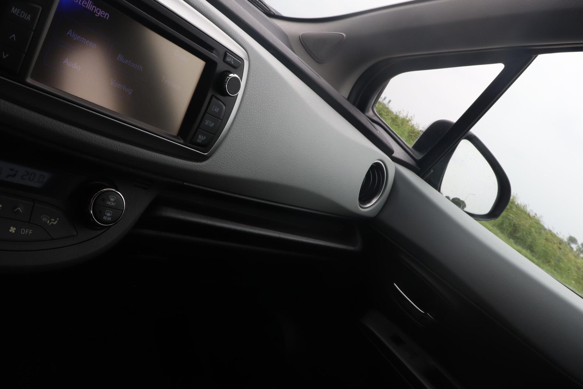 Foto van Toyota Toyota Yaris Hybrid