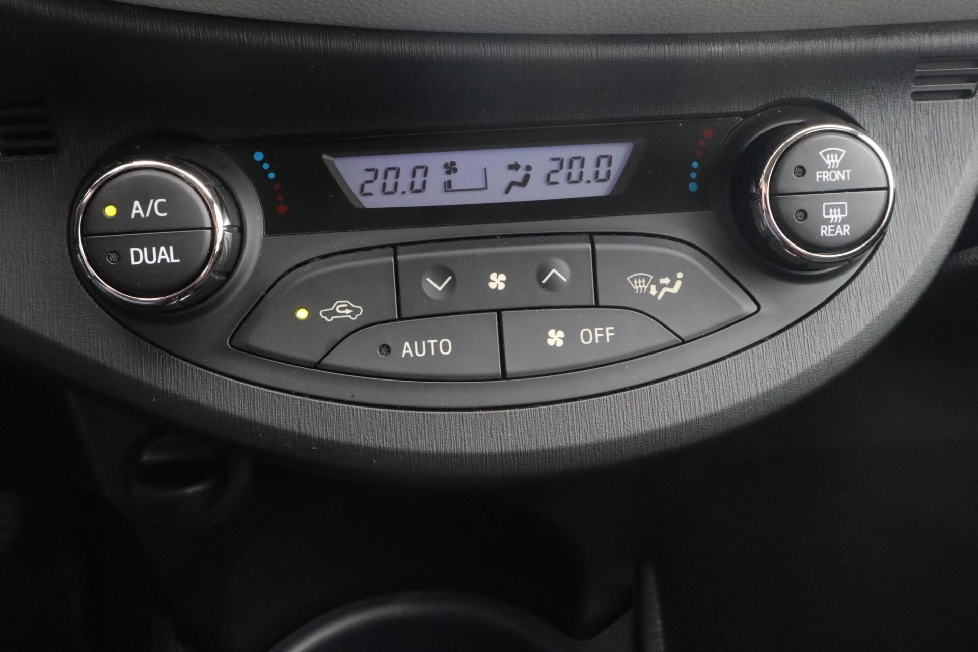 Foto van Toyota Toyota Yaris Hybrid