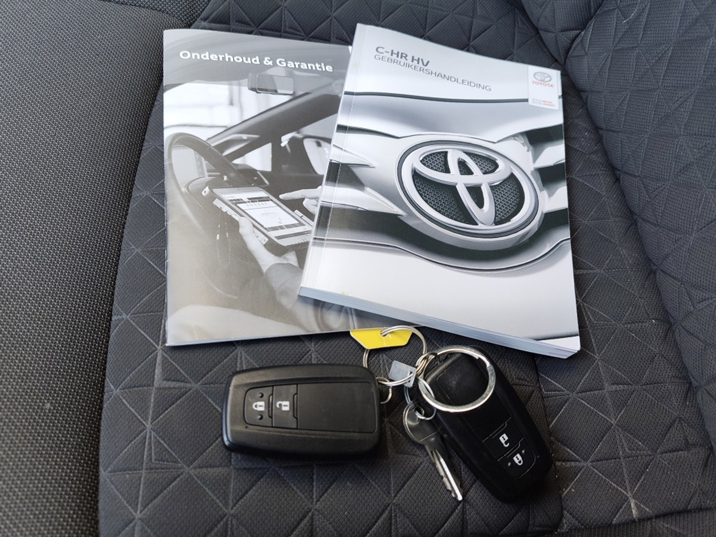 Foto van Toyota Toyota C-hr