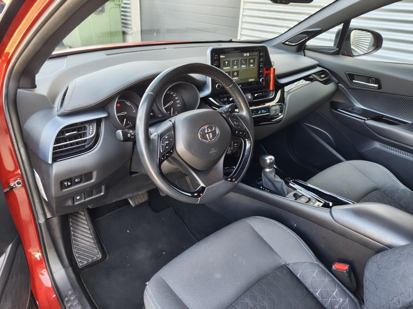 Foto van Toyota Toyota C-hr
