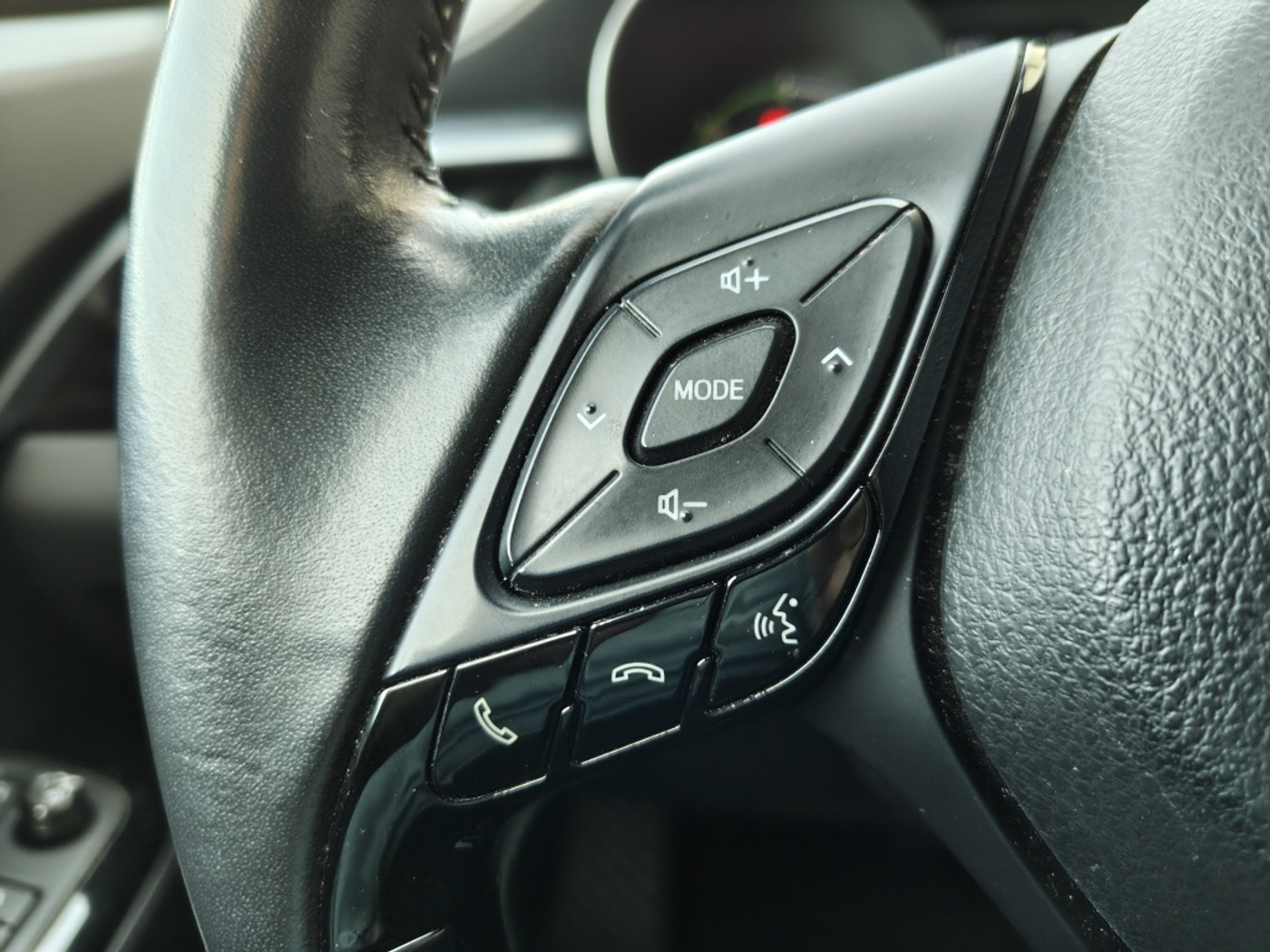 Foto van Toyota Toyota C-hr