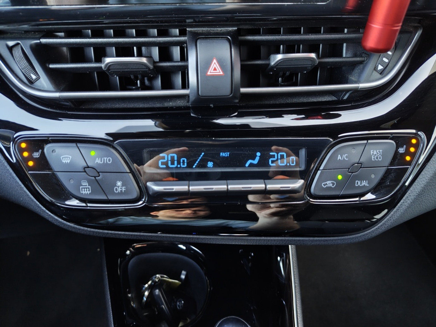 Foto van Toyota Toyota C-hr