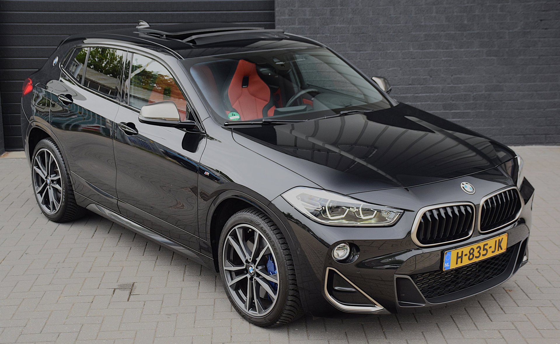 Foto van BMW X2 M35i