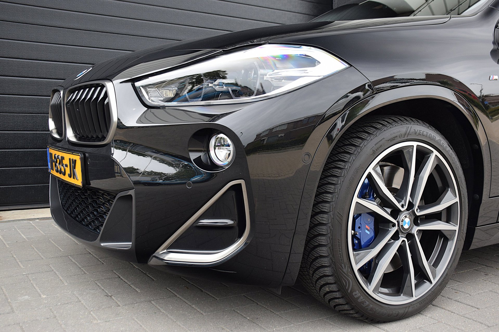 Foto van BMW X2 M35i
