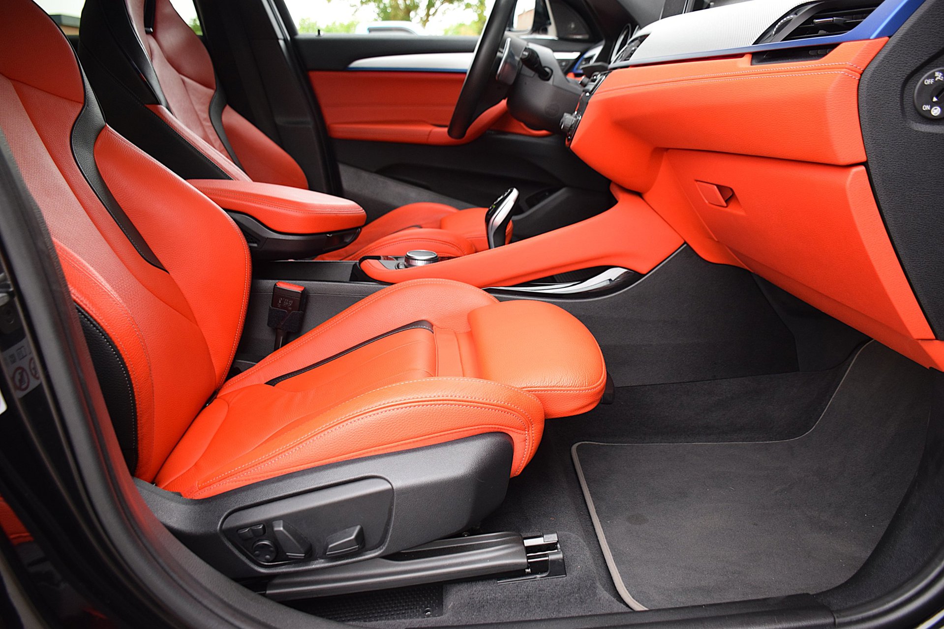 Foto van BMW X2 M35i
