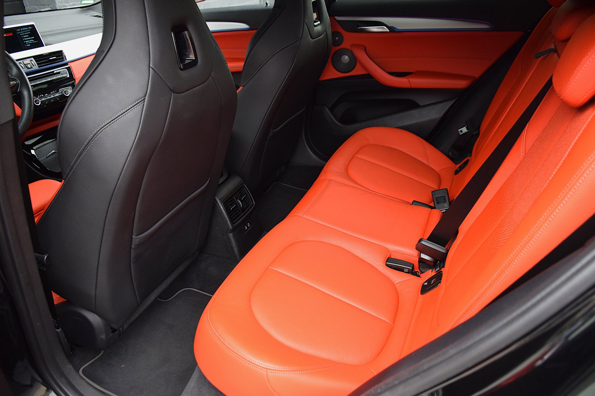 Foto van BMW X2 M35i