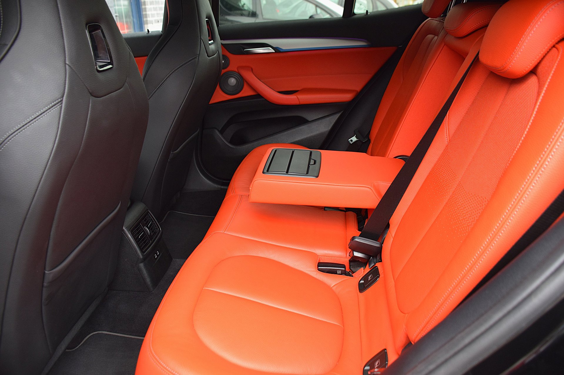 Foto van BMW X2 M35i