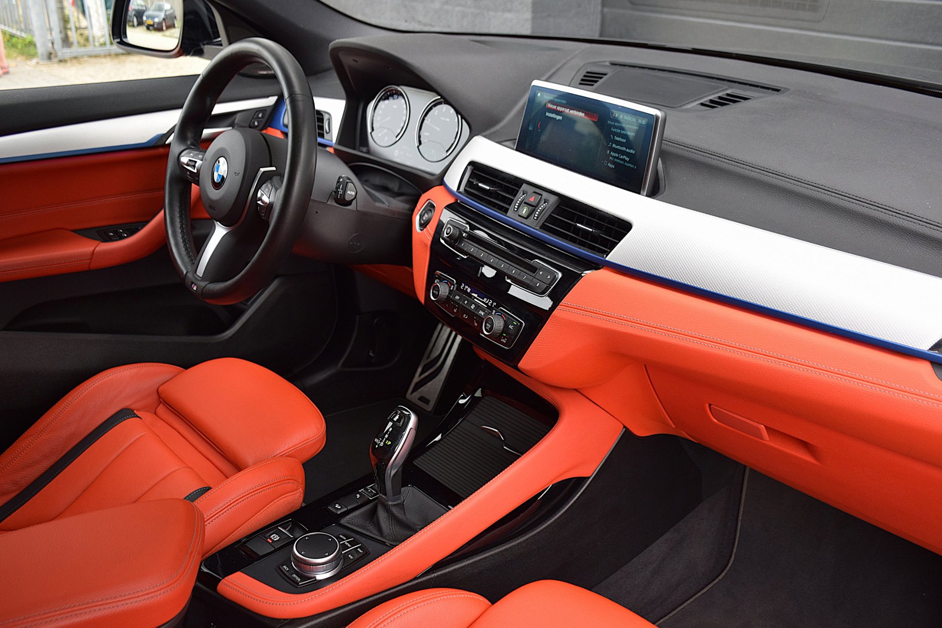 Foto van BMW X2 M35i
