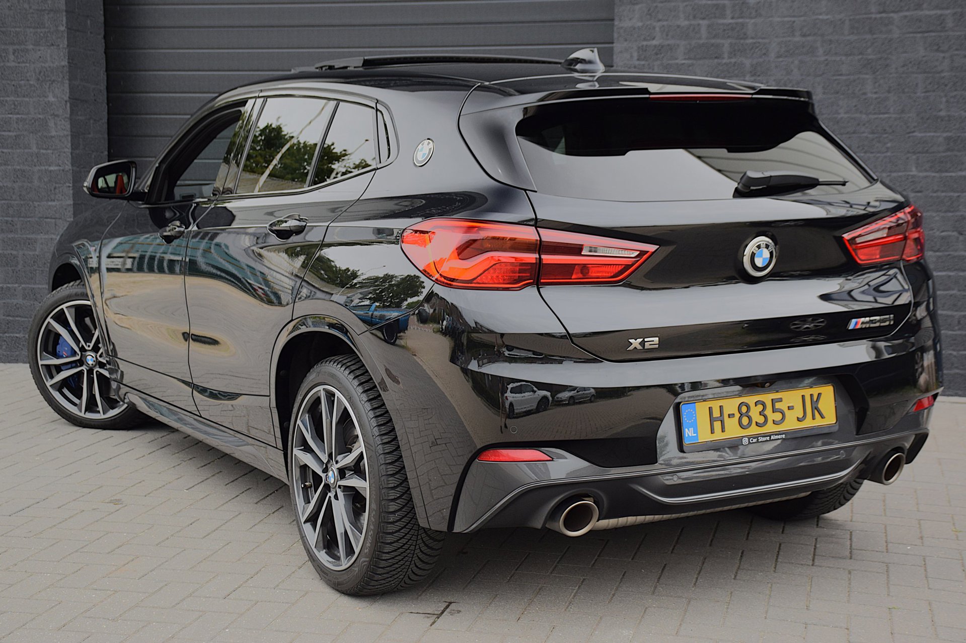 Foto van BMW X2 M35i