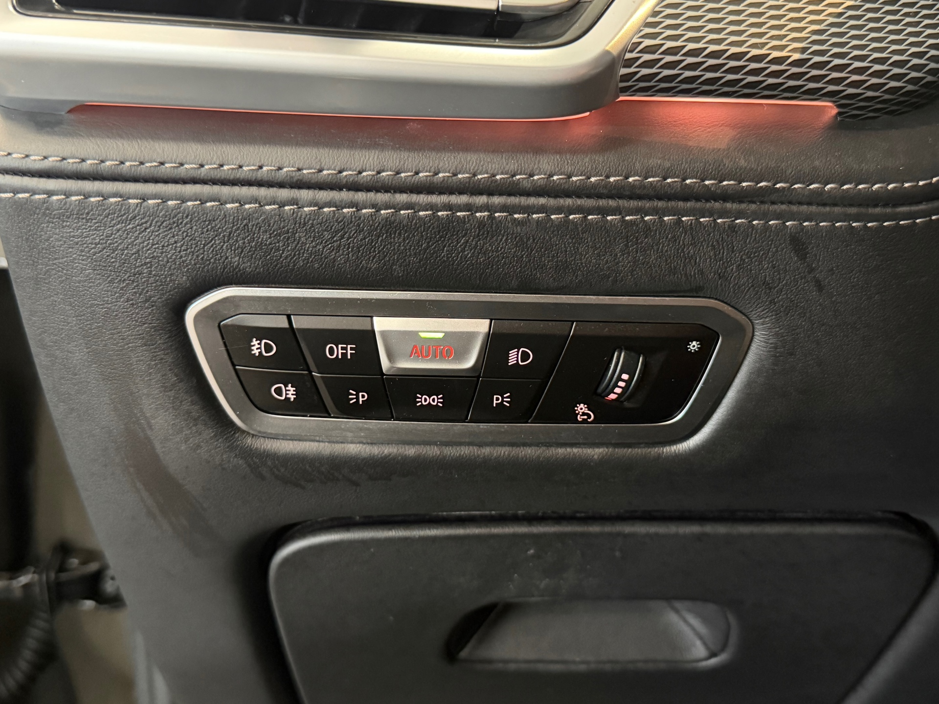 Foto van BMW X6 Xdrive40i