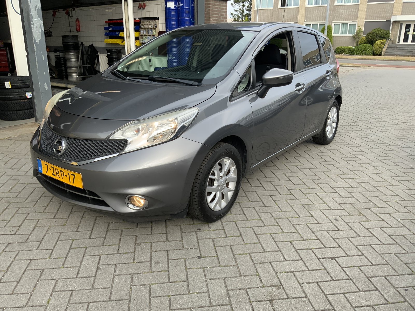 Nissan Note 1.2 Connect Edition 2015 - voorkant