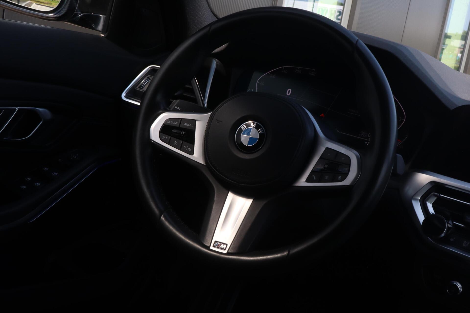 Foto van BMW 330i