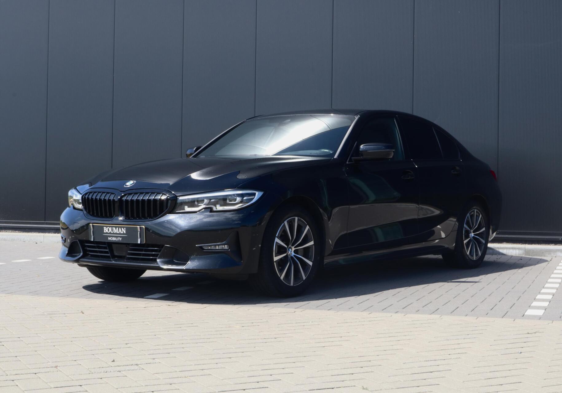 BMW 330i 330i High Executive Edition 2019 - voorkant