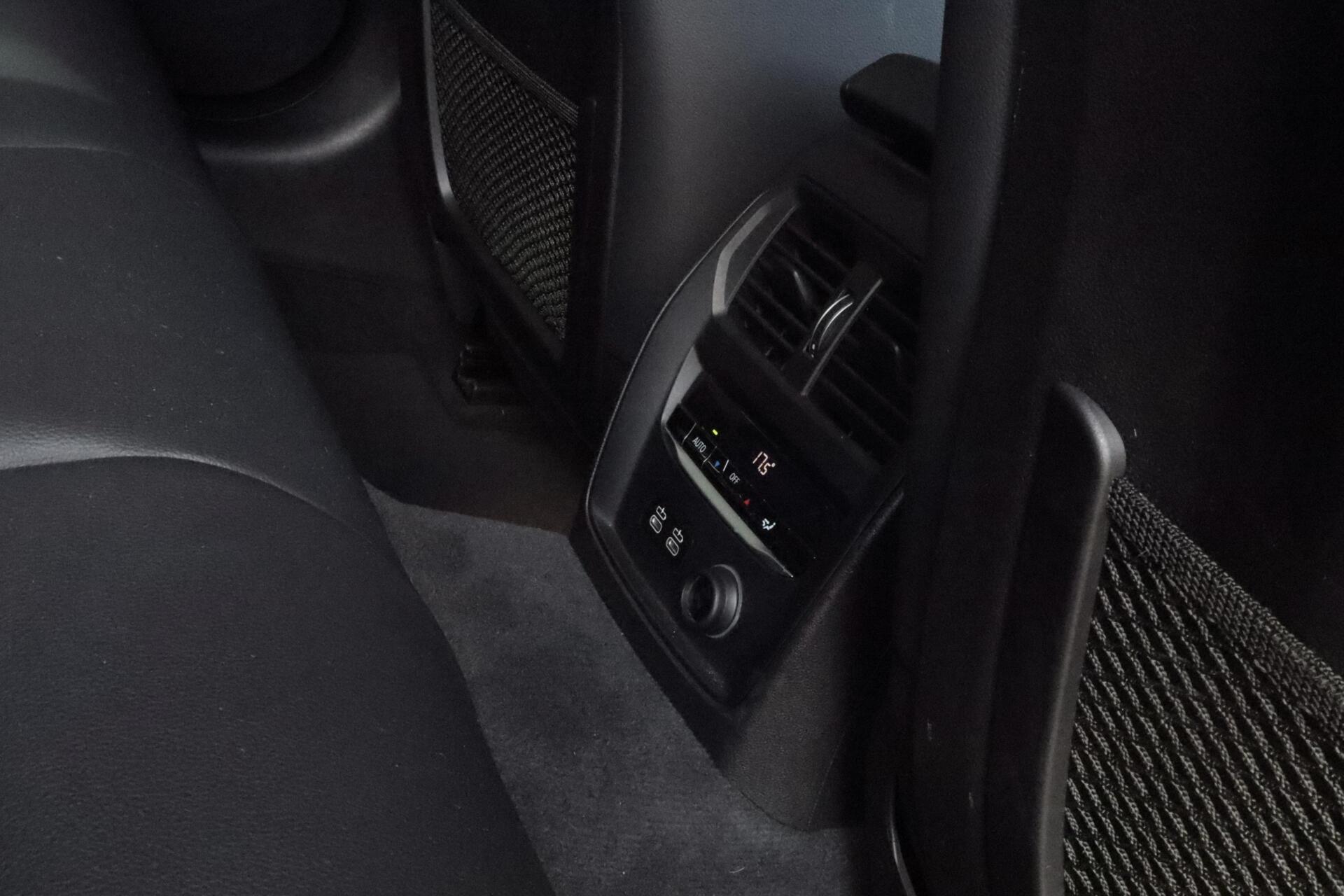 Foto van BMW 330i