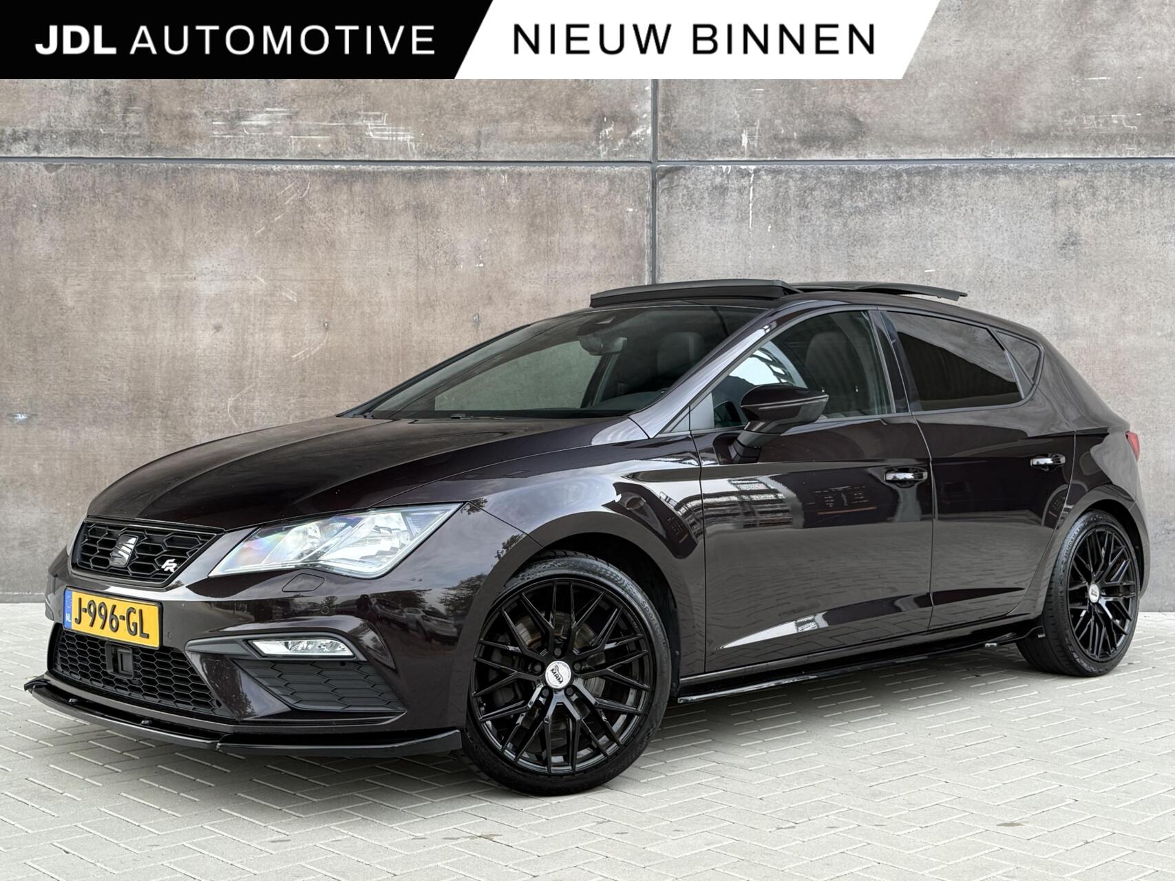 Seat Leon 1.8 TSI FR | Panorama Dak | Maxton | Downpipe | Kleppen | Adaptieve cruise | Compleet historie | 2018 - voorkant