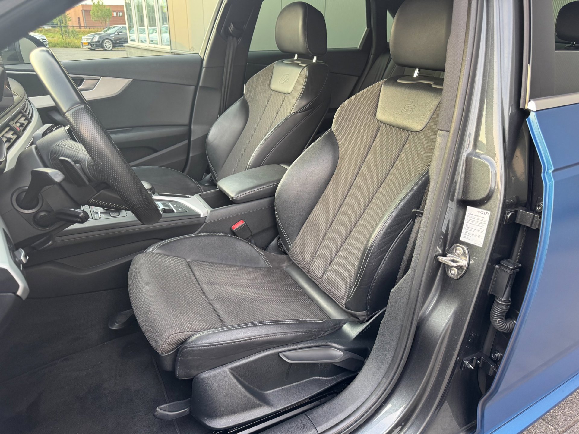 Foto van Audi A4 Limousine