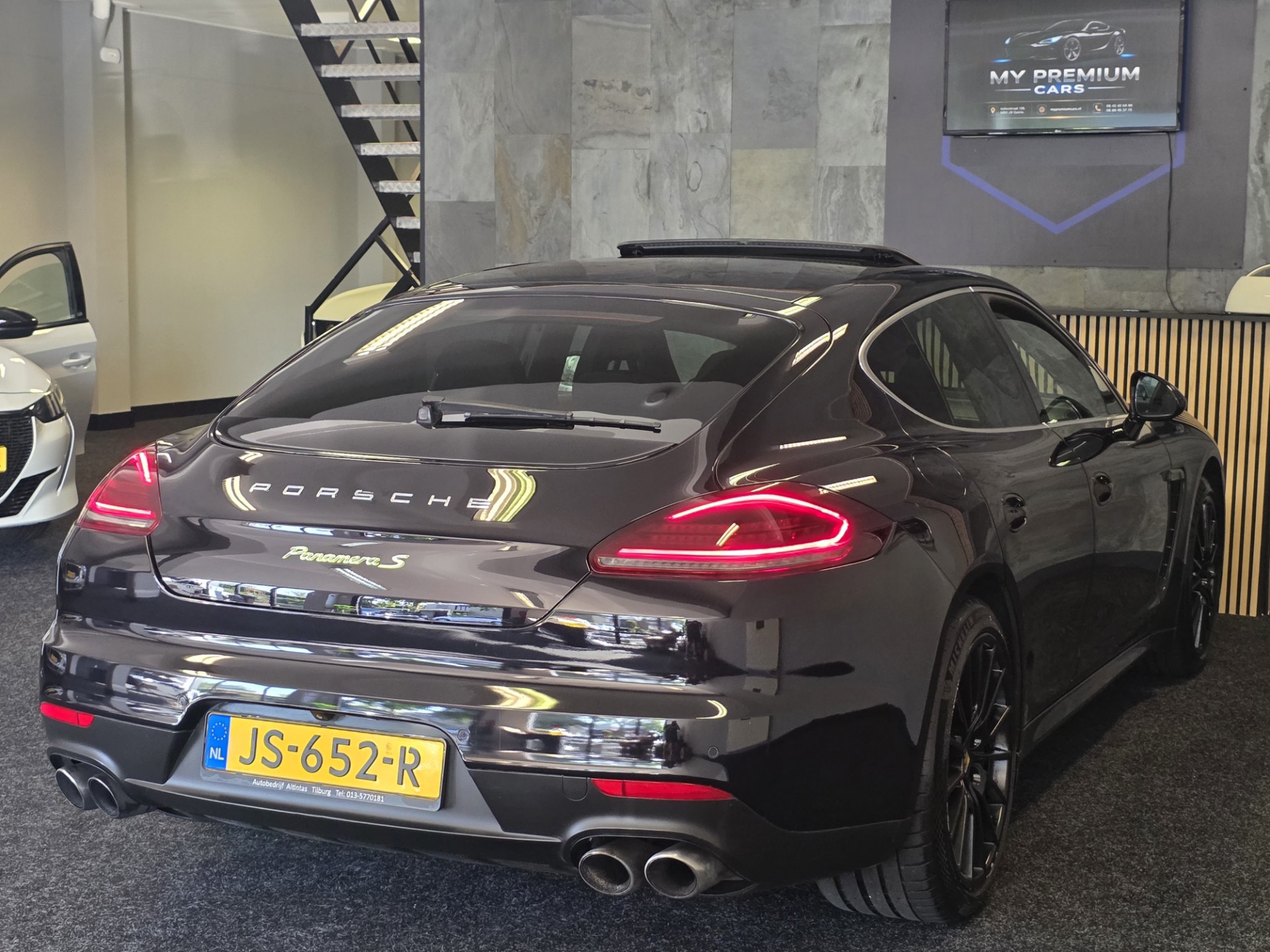 Foto van Porsche Panamera S E-hybrid