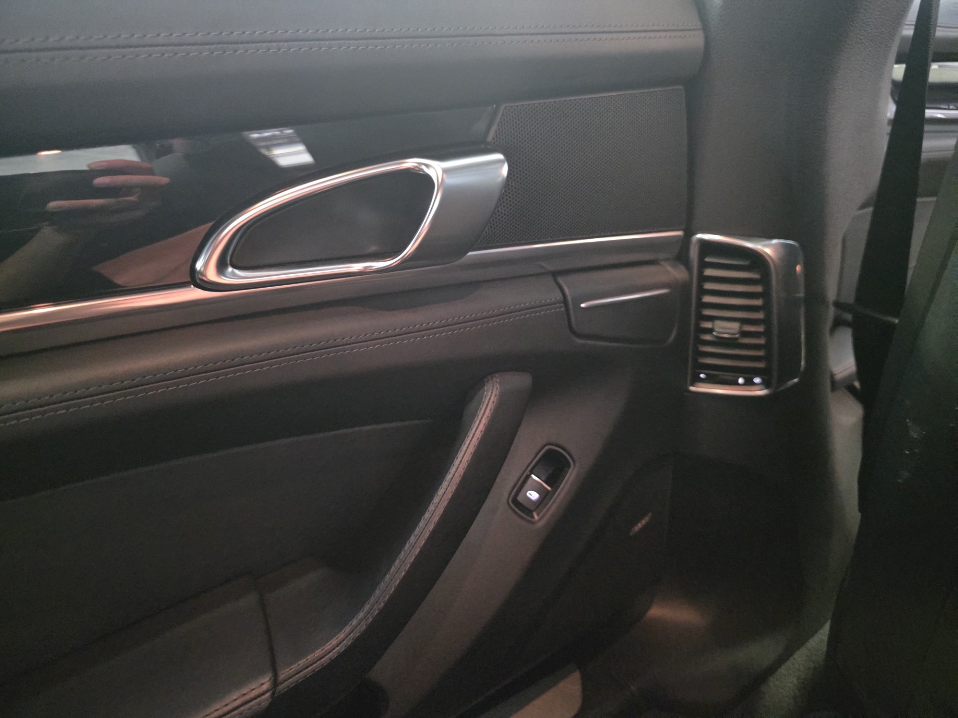 Foto van Porsche Panamera S E-hybrid