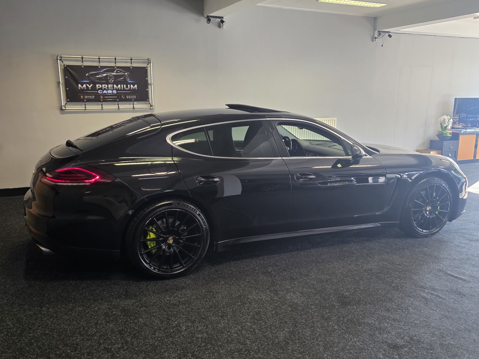 Foto van Porsche Panamera S E-hybrid