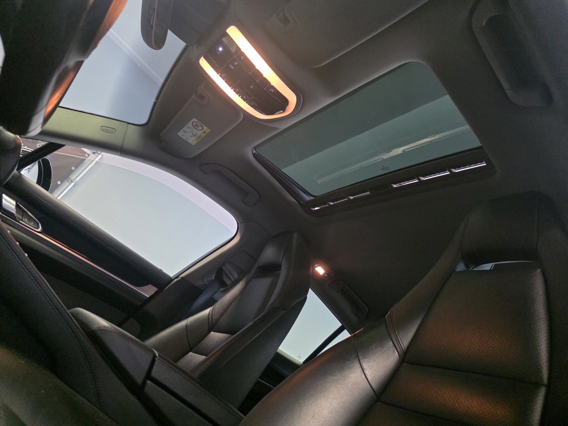 Foto van Porsche Panamera S E-hybrid