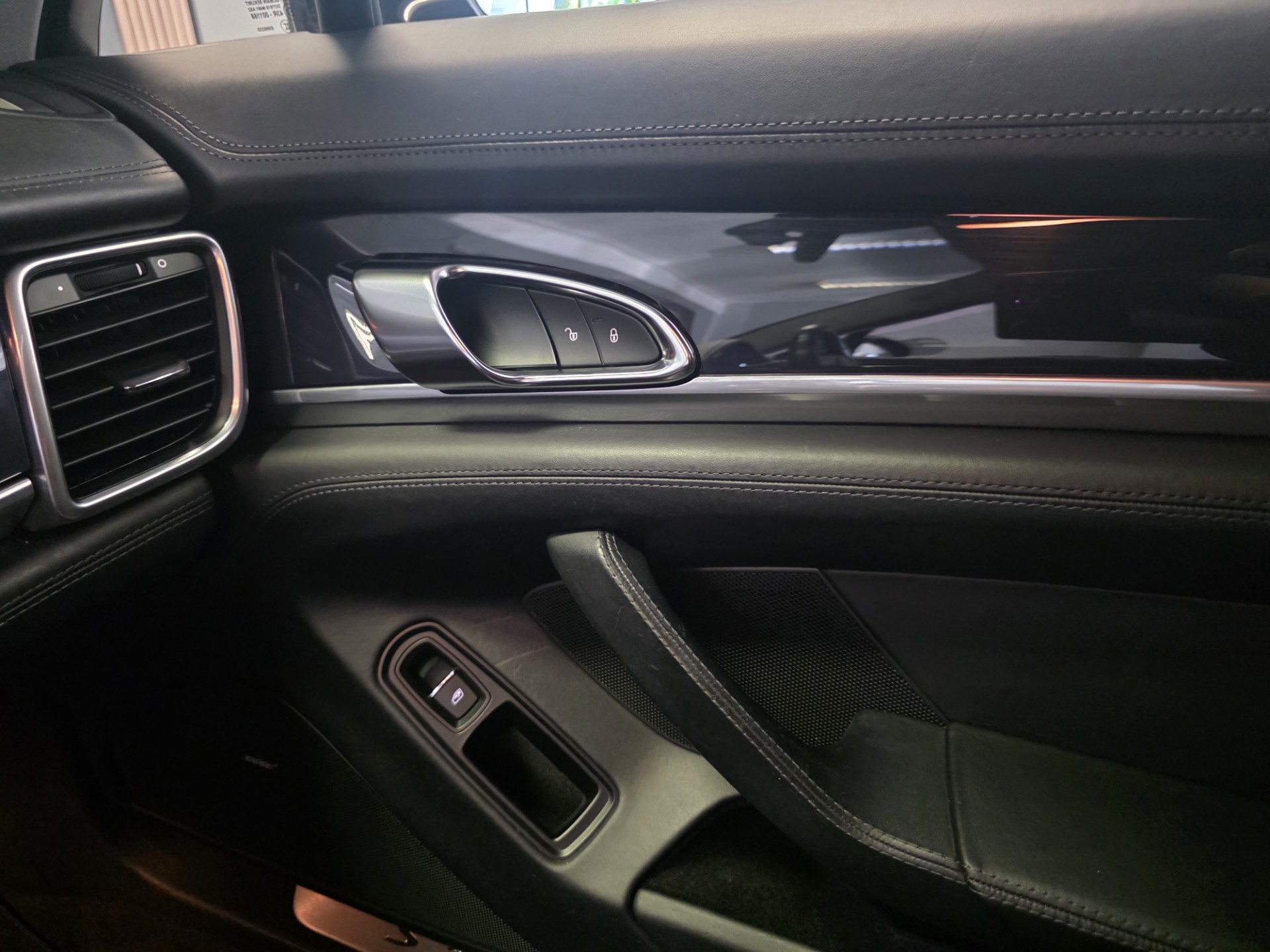 Foto van Porsche Panamera S E-hybrid