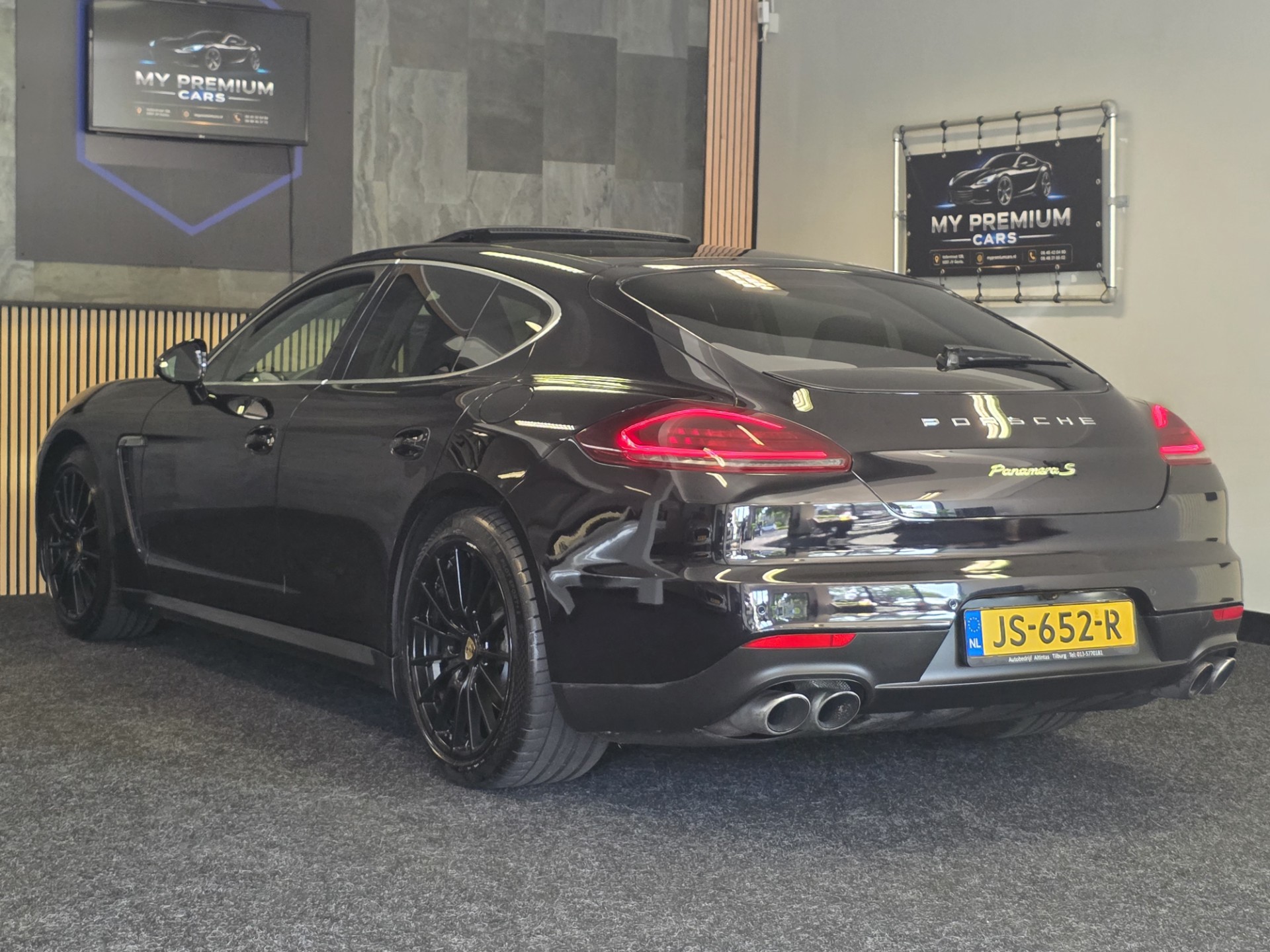 Foto van Porsche Panamera S E-hybrid