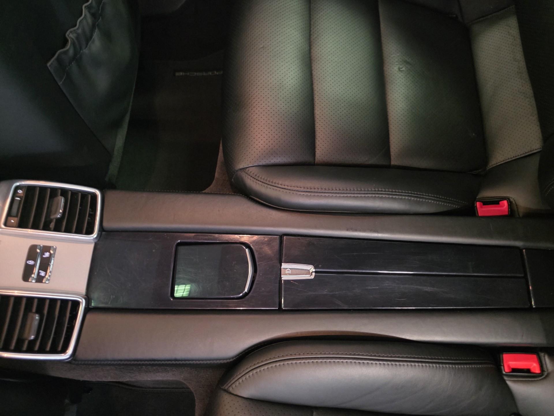 Foto van Porsche Panamera S E-hybrid