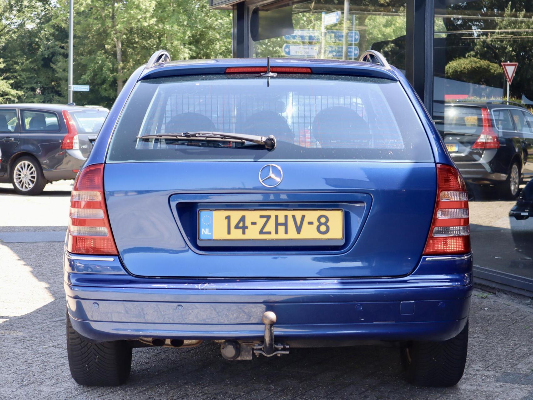 Foto van Mercedes-Benz C 180 Kompressor
