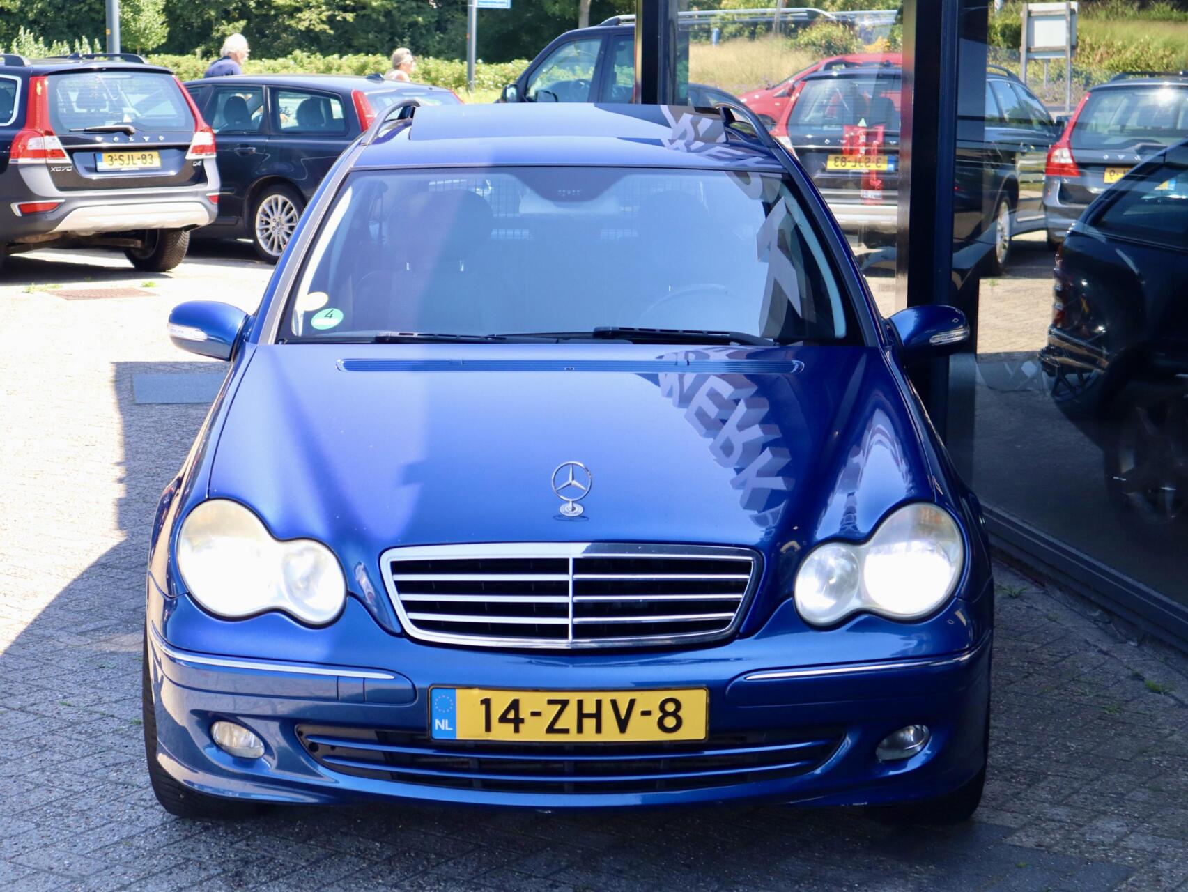 Foto van Mercedes-Benz C 180 Kompressor
