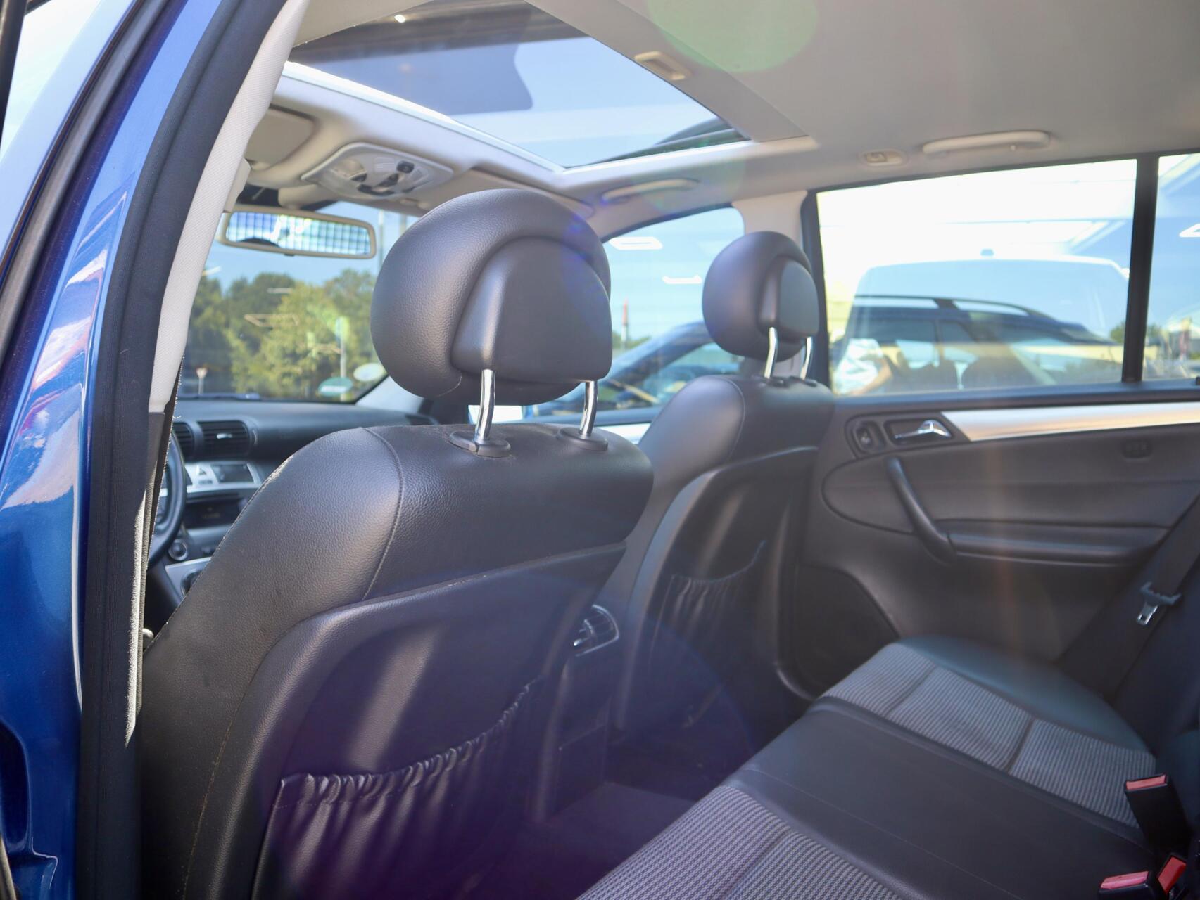 Foto van Mercedes-Benz C 180 Kompressor