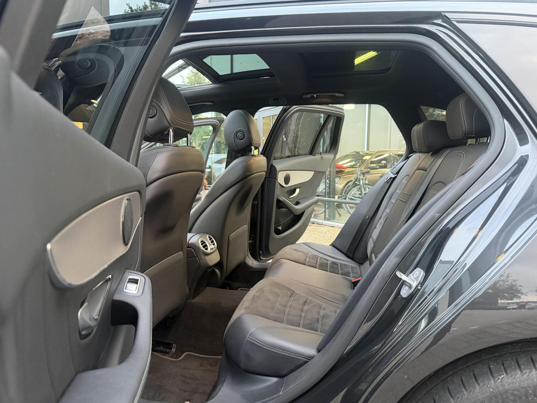 Foto van Mercedes-Benz C 180