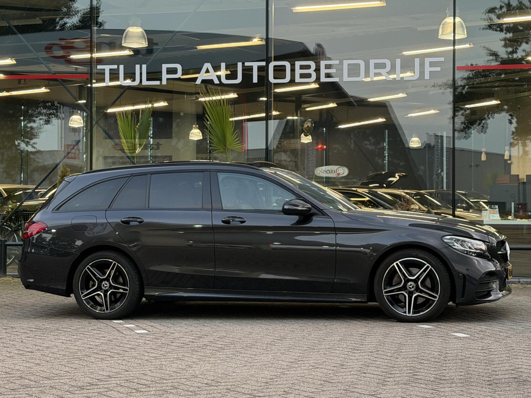 Foto van Mercedes-Benz C 180