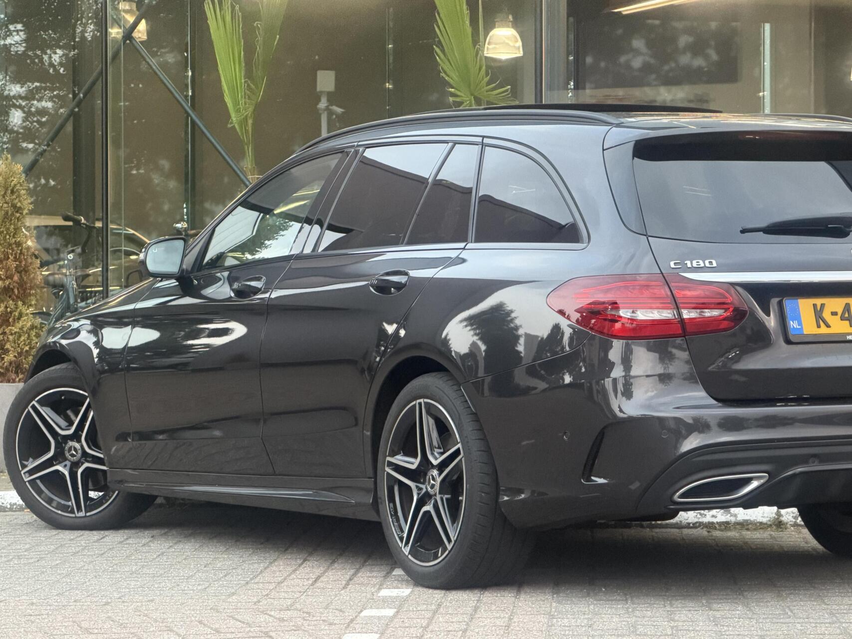 Foto van Mercedes-Benz C 180