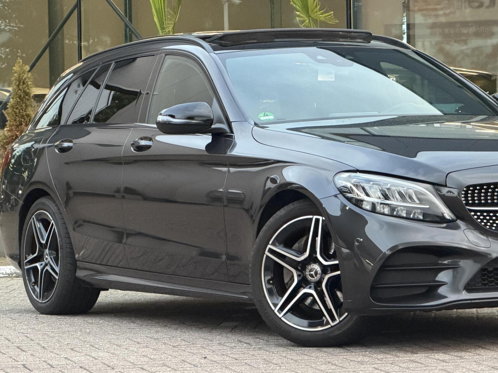 Foto van Mercedes-Benz C 180