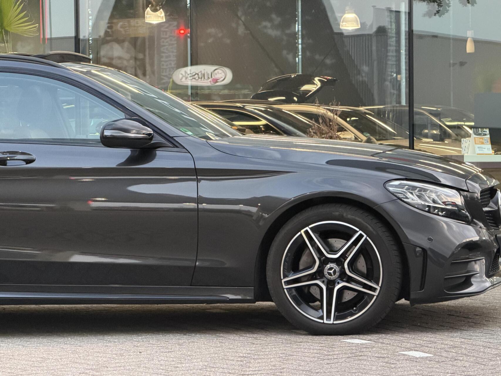 Foto van Mercedes-Benz C 180