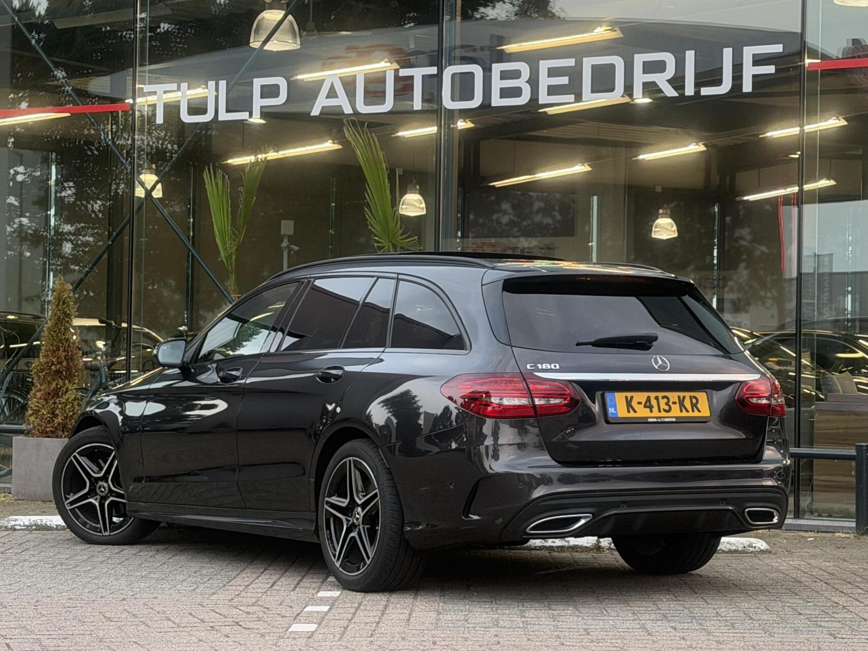 Foto van Mercedes-Benz C 180