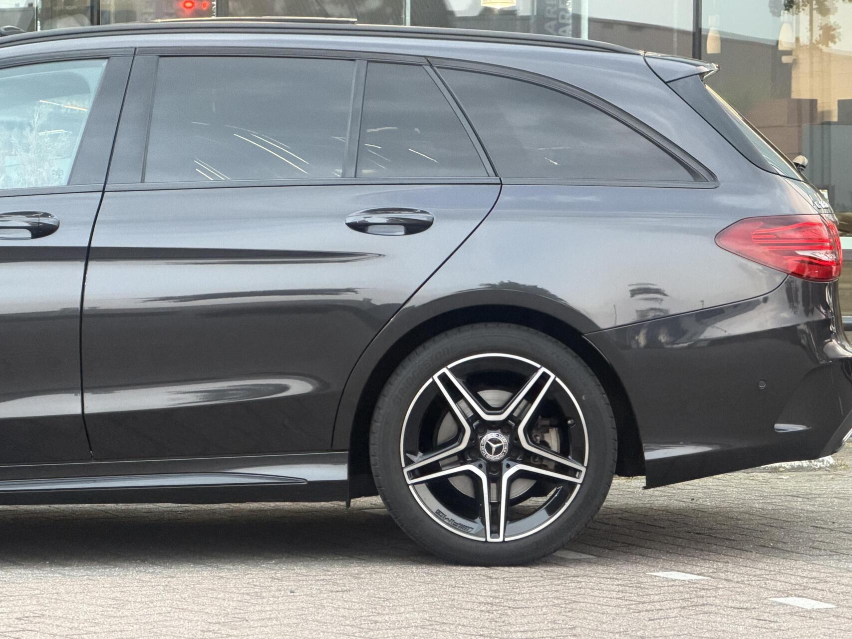 Foto van Mercedes-Benz C 180