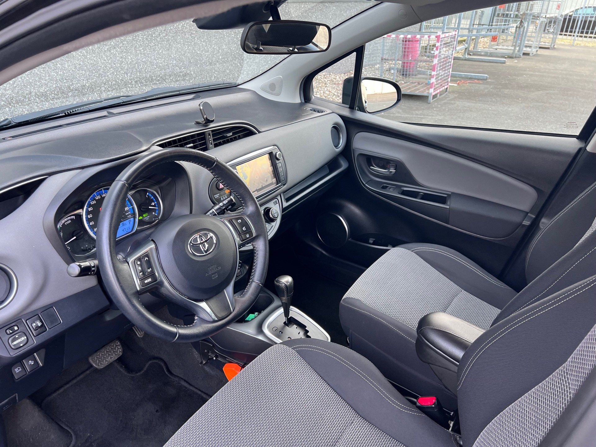 Foto van Toyota Toyota Yaris Hybrid