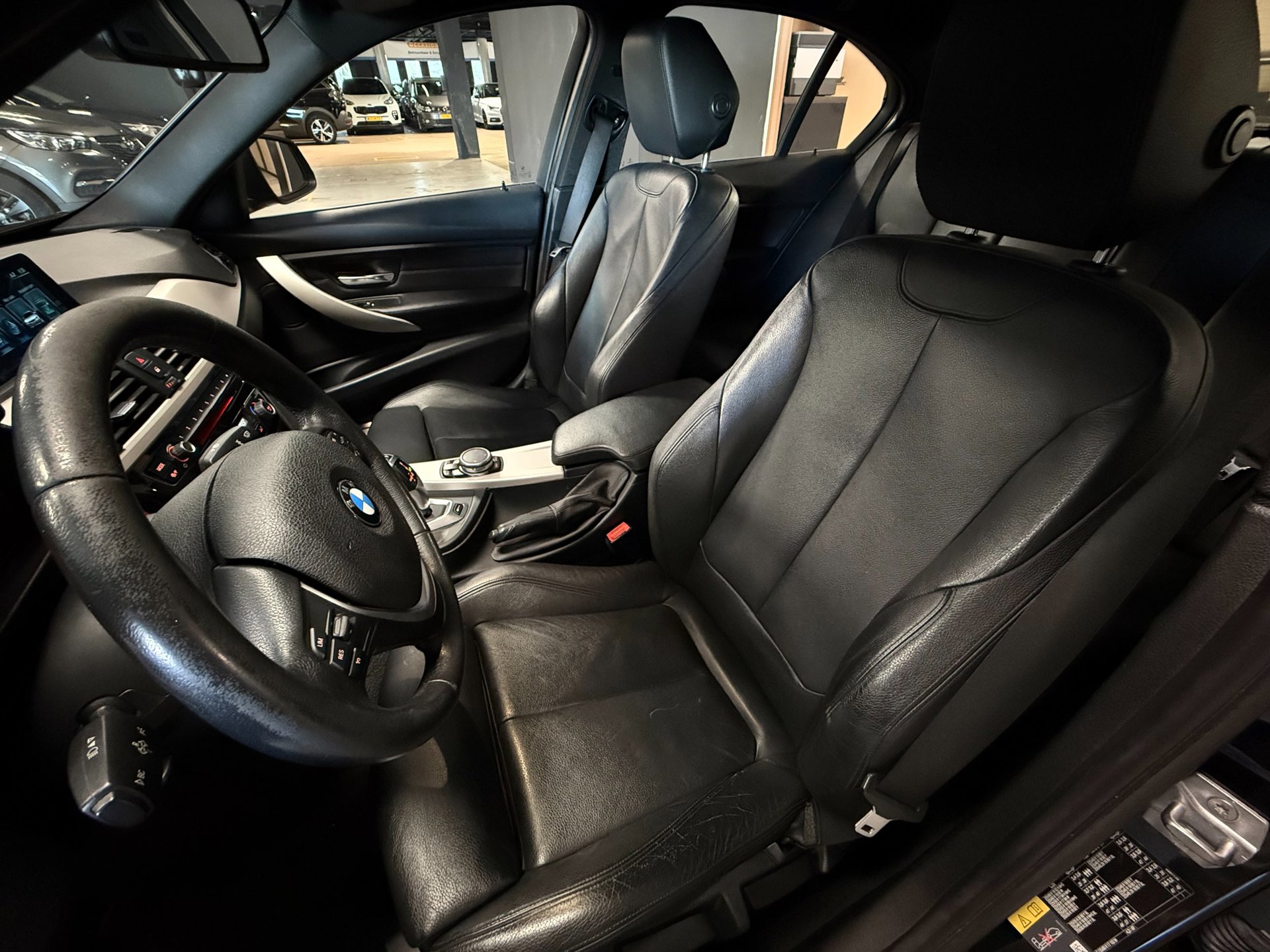 Foto van BMW 330e Iperformance