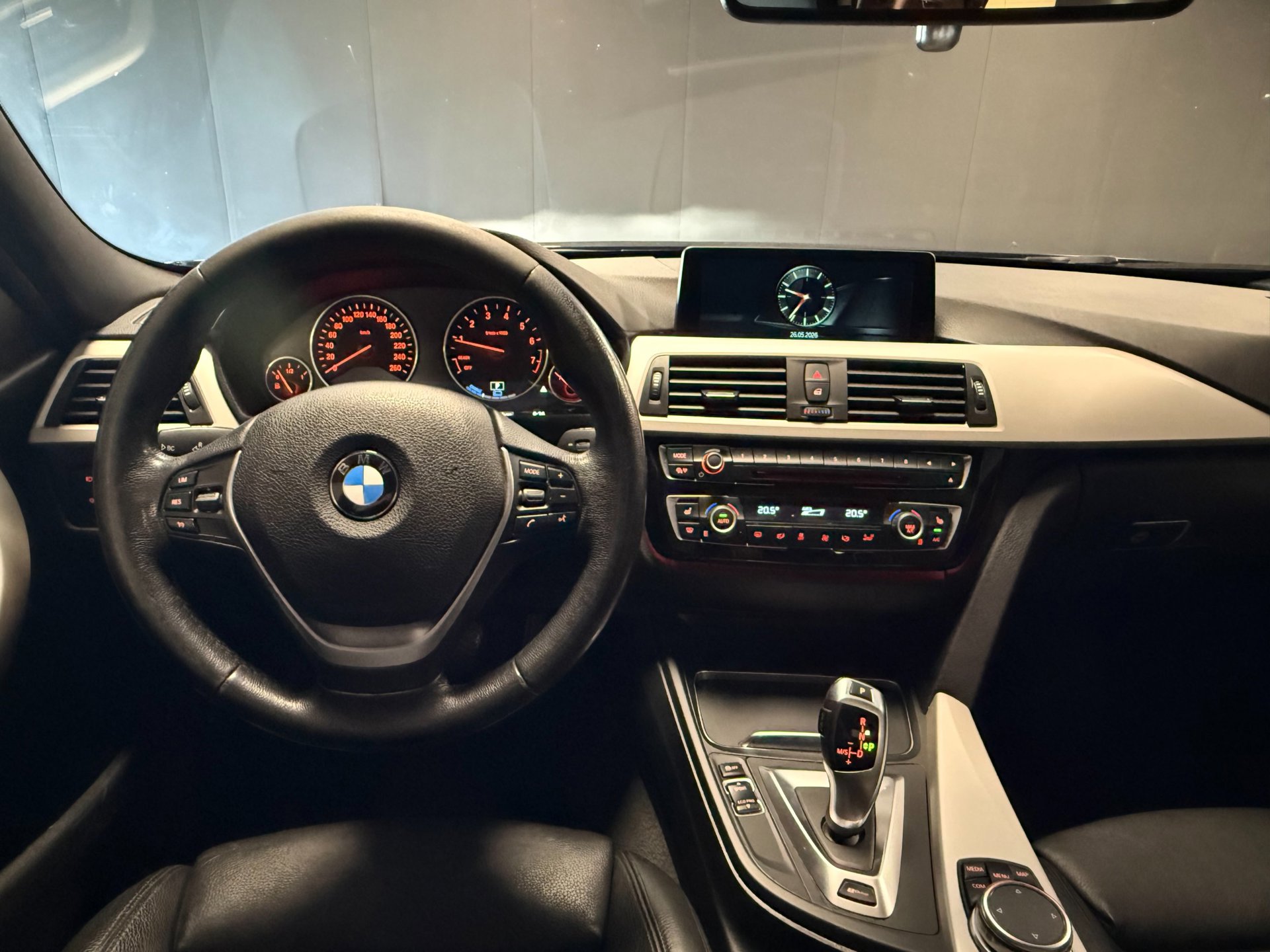 Foto van BMW 330e Iperformance