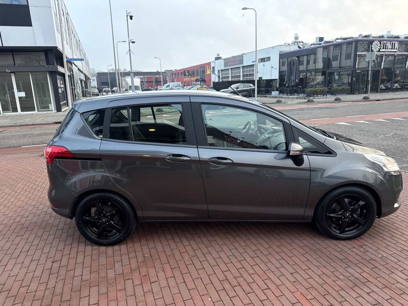Foto van Ford B-max