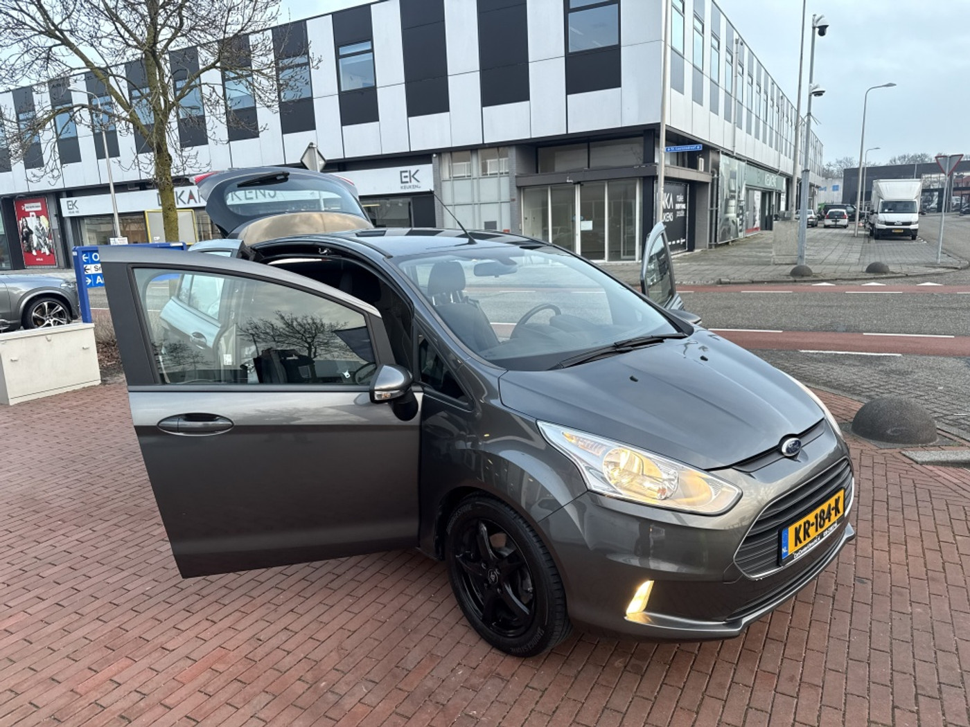 Foto van Ford B-max