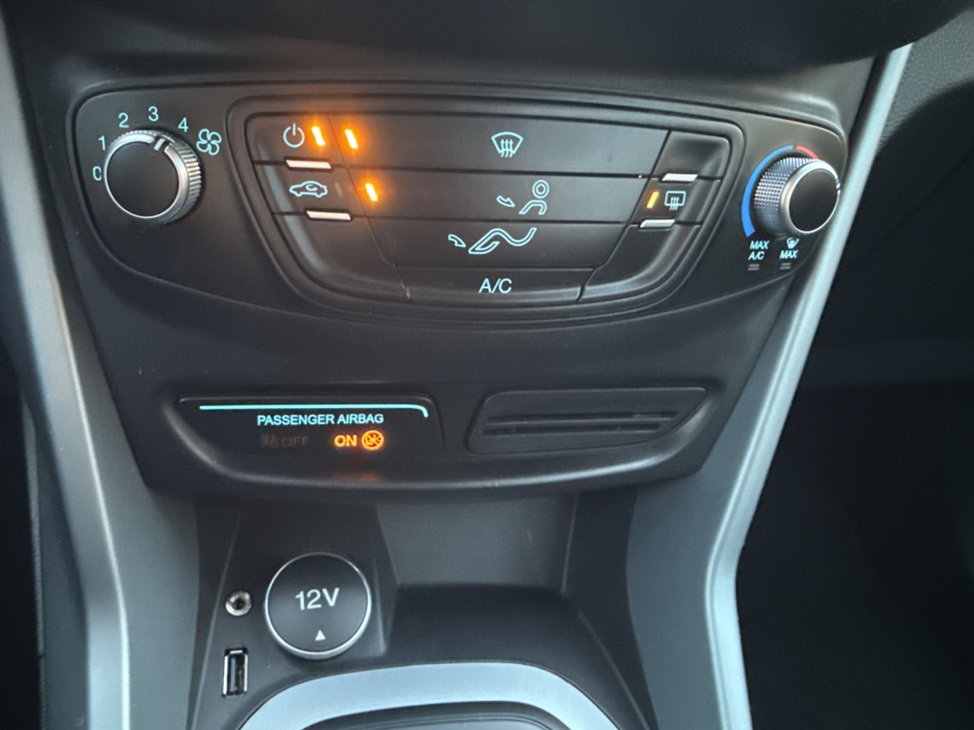 Foto van Ford B-max