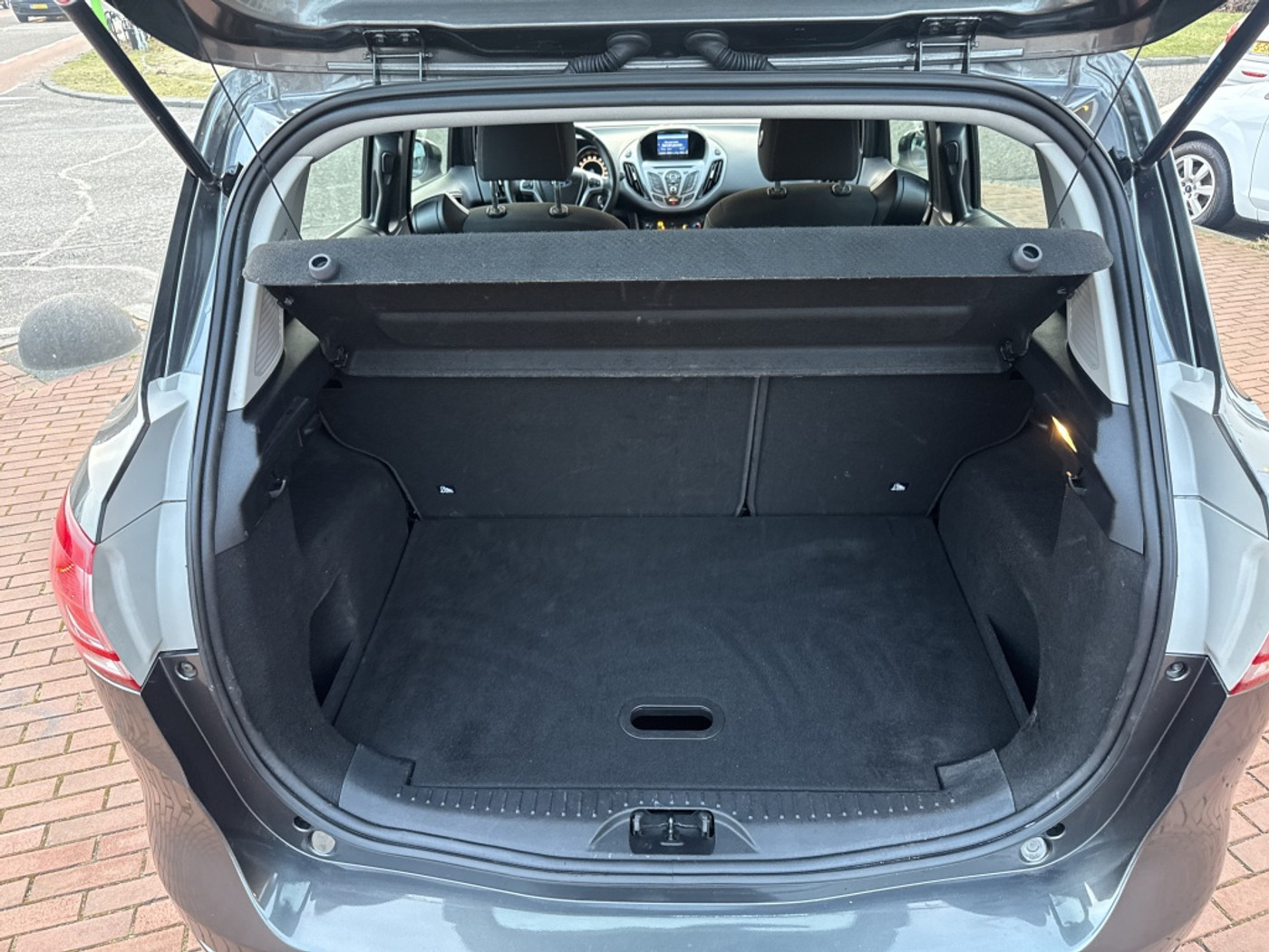 Foto van Ford B-max