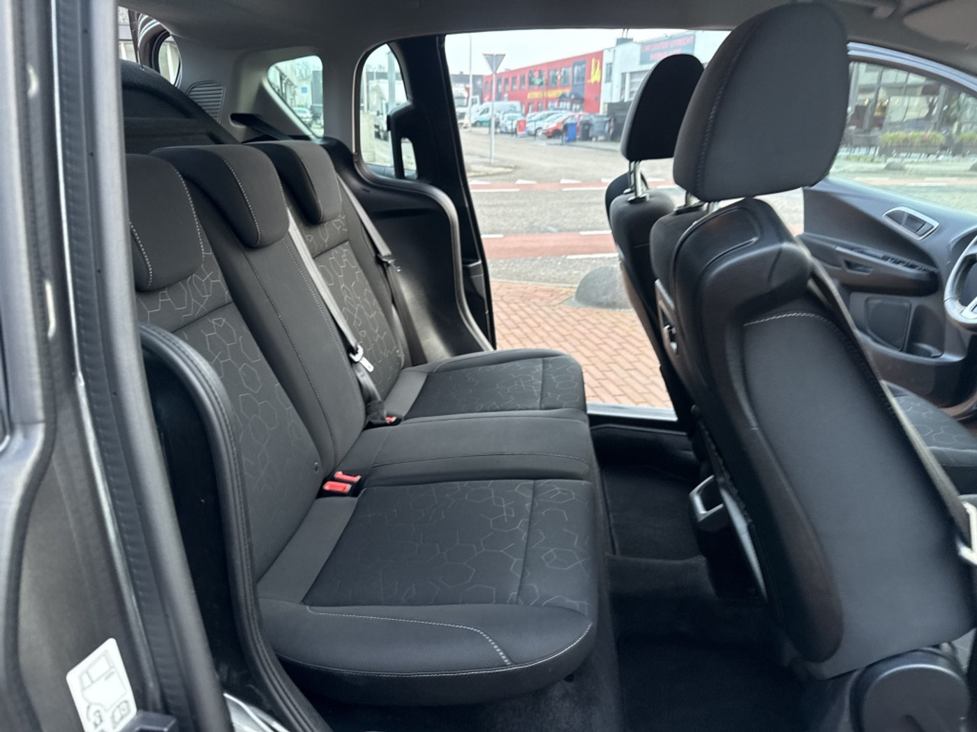 Foto van Ford B-max