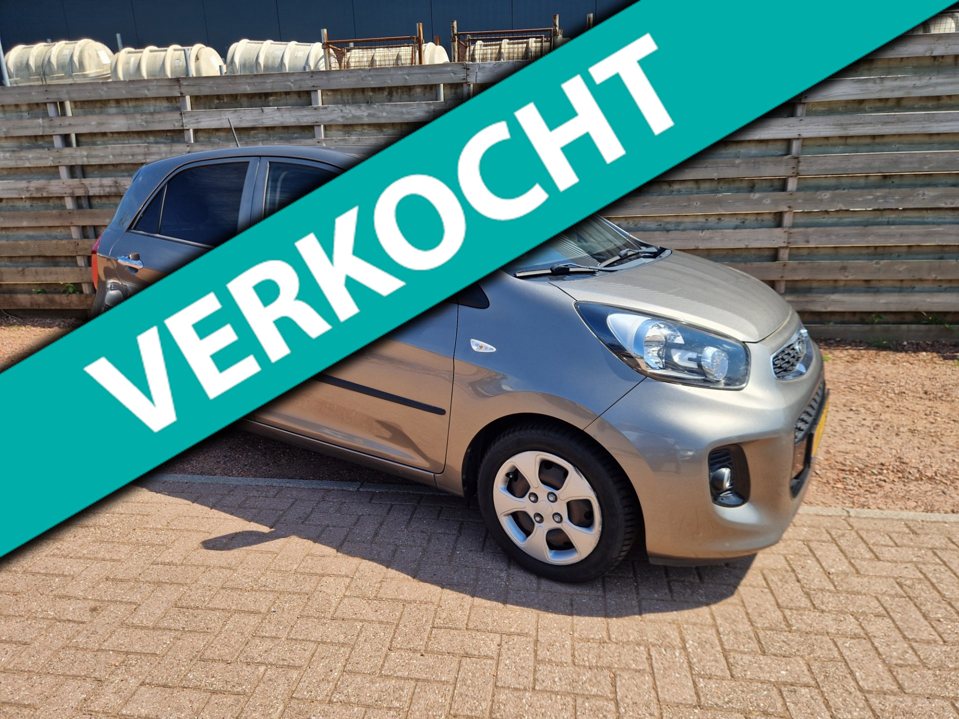 Kia Picanto 1.0 CVVT ComfortPlusLine Navigator Climatronic 2017 - voorkant