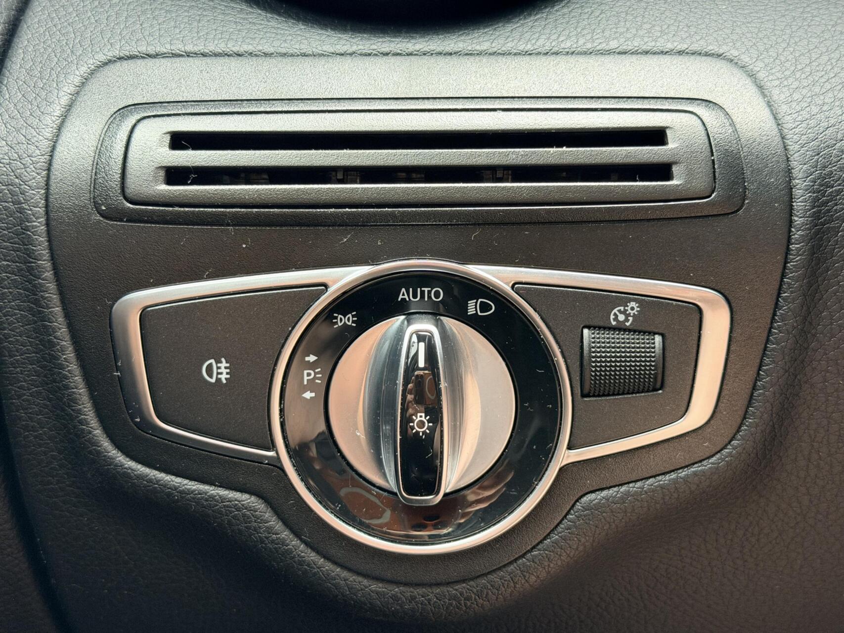 Foto van Mercedes-Benz C 200 D